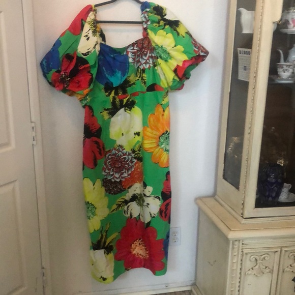 Dresses & Skirts - Dress